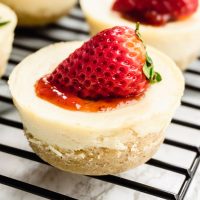 Keto Mini Cheesecake Bites