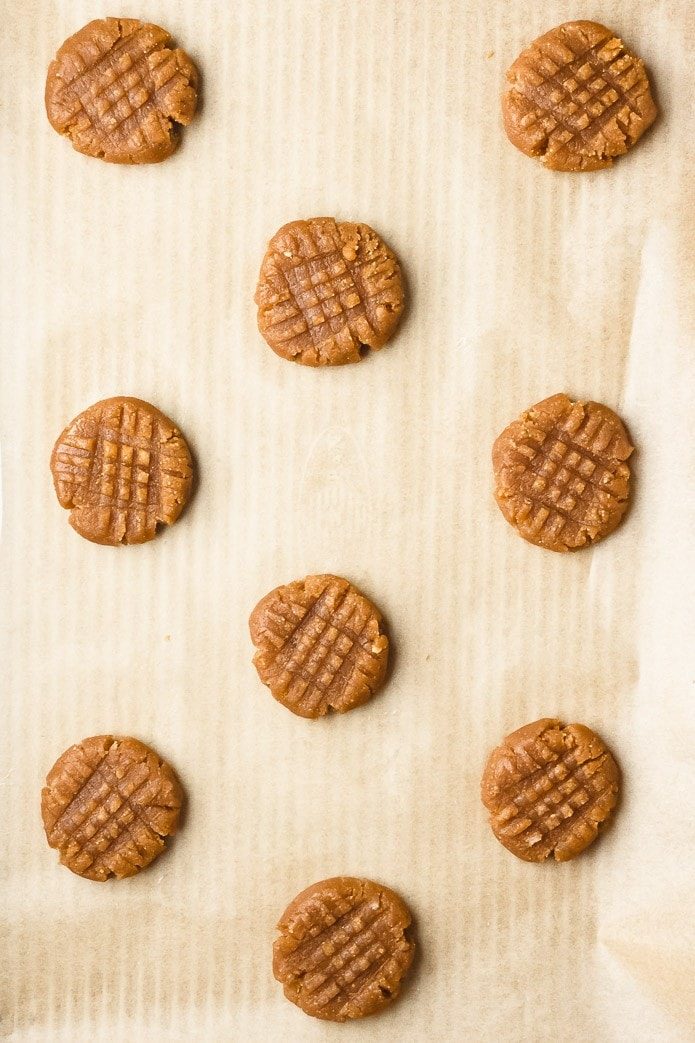 Keto Peanut Butter Cookies Only 3 Ingredients Green And Keto