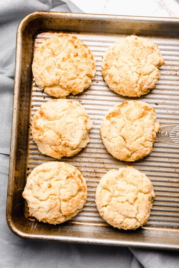 keto-biscuits-recipe-with-low-carb-almond-flour-green-and-keto